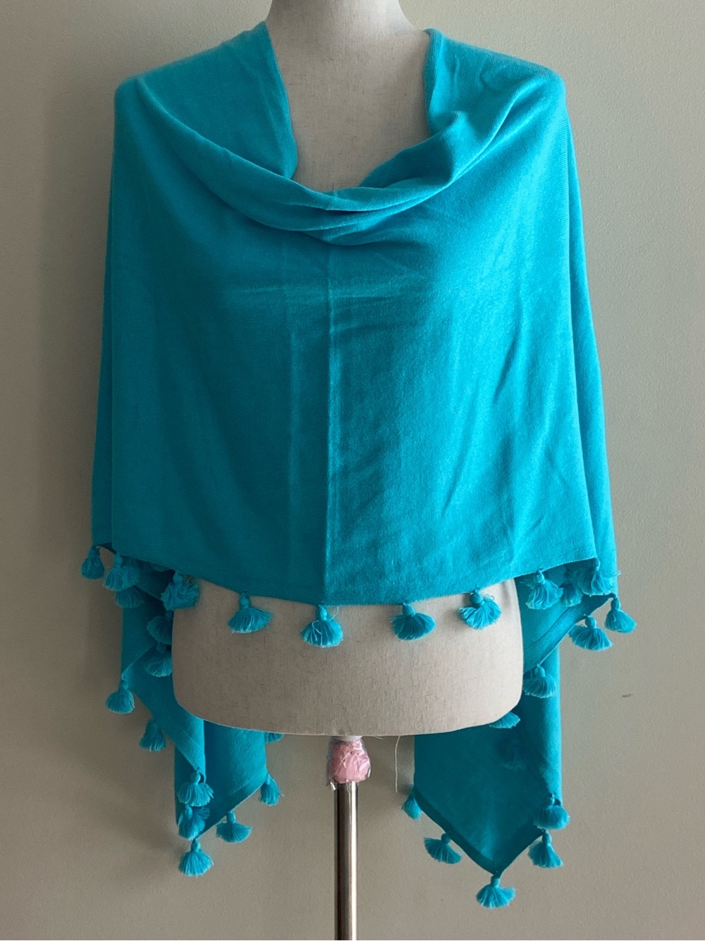Caroline Grace Cashmere Size 0S Blue Cape Poncho Sweater Top  Tassels Accents
